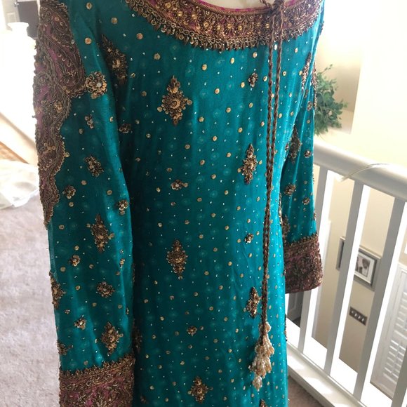 Pakistani Wedding Dress - Picture 8 of 8